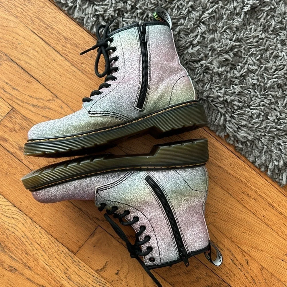 Dr Doc Martens Pascal Rainbow Multicolor Glitter Combat Lace Up Boots Size 3